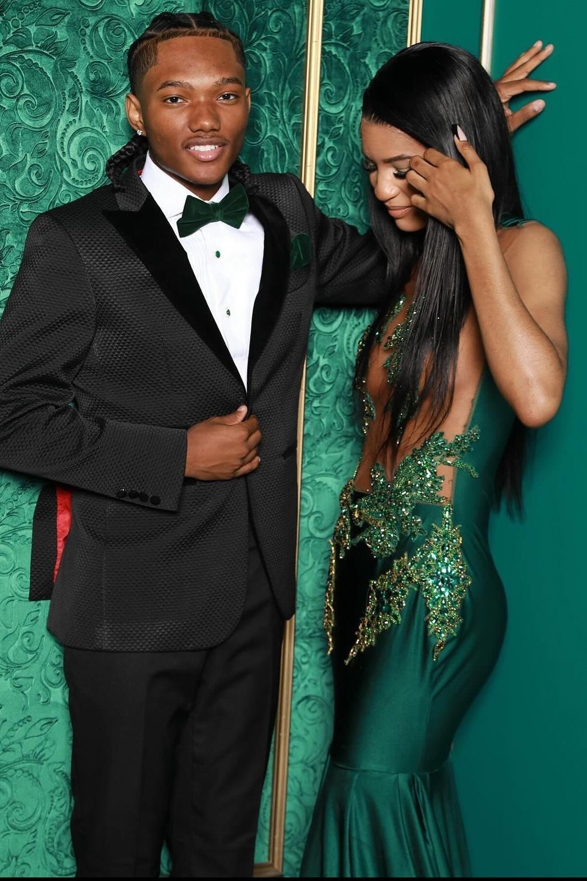 Sexy Dark Green Appliques Mermaid Sleeveless Prom Dress with Beads