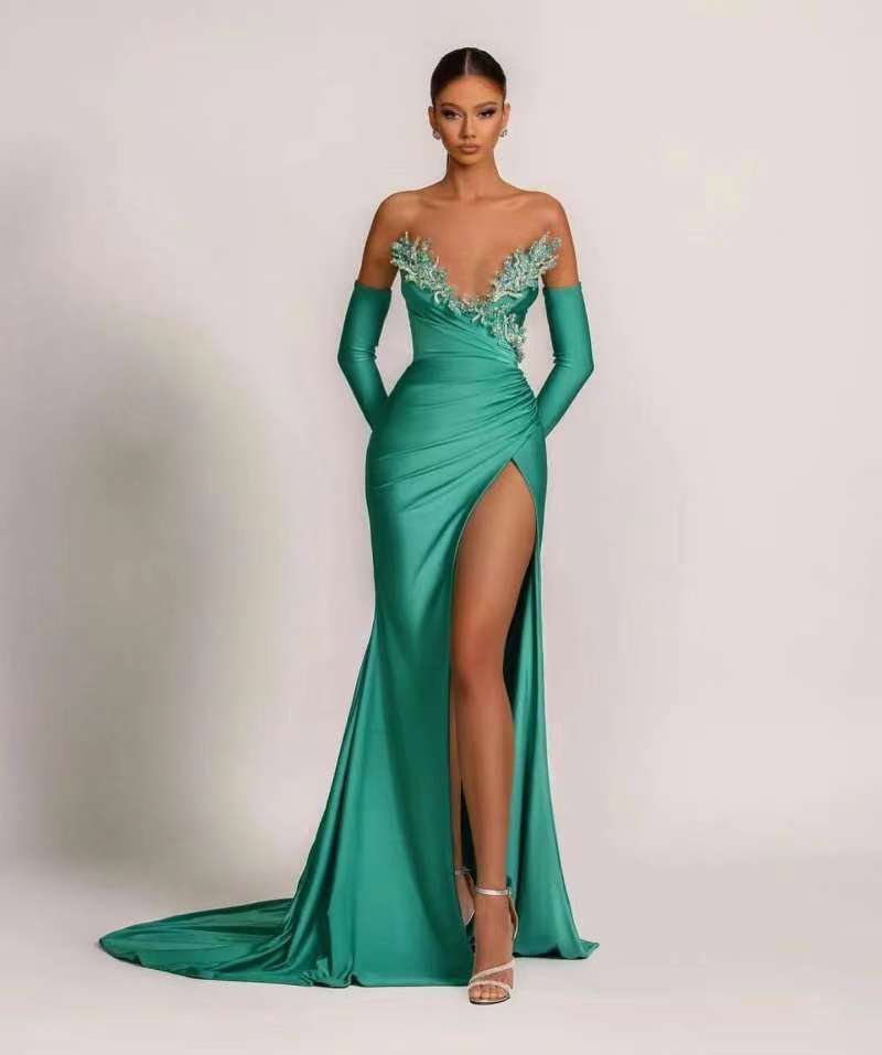 Charming Mermaid V-Neck Split Beadings Evening Dress with Gloves | Ballbella