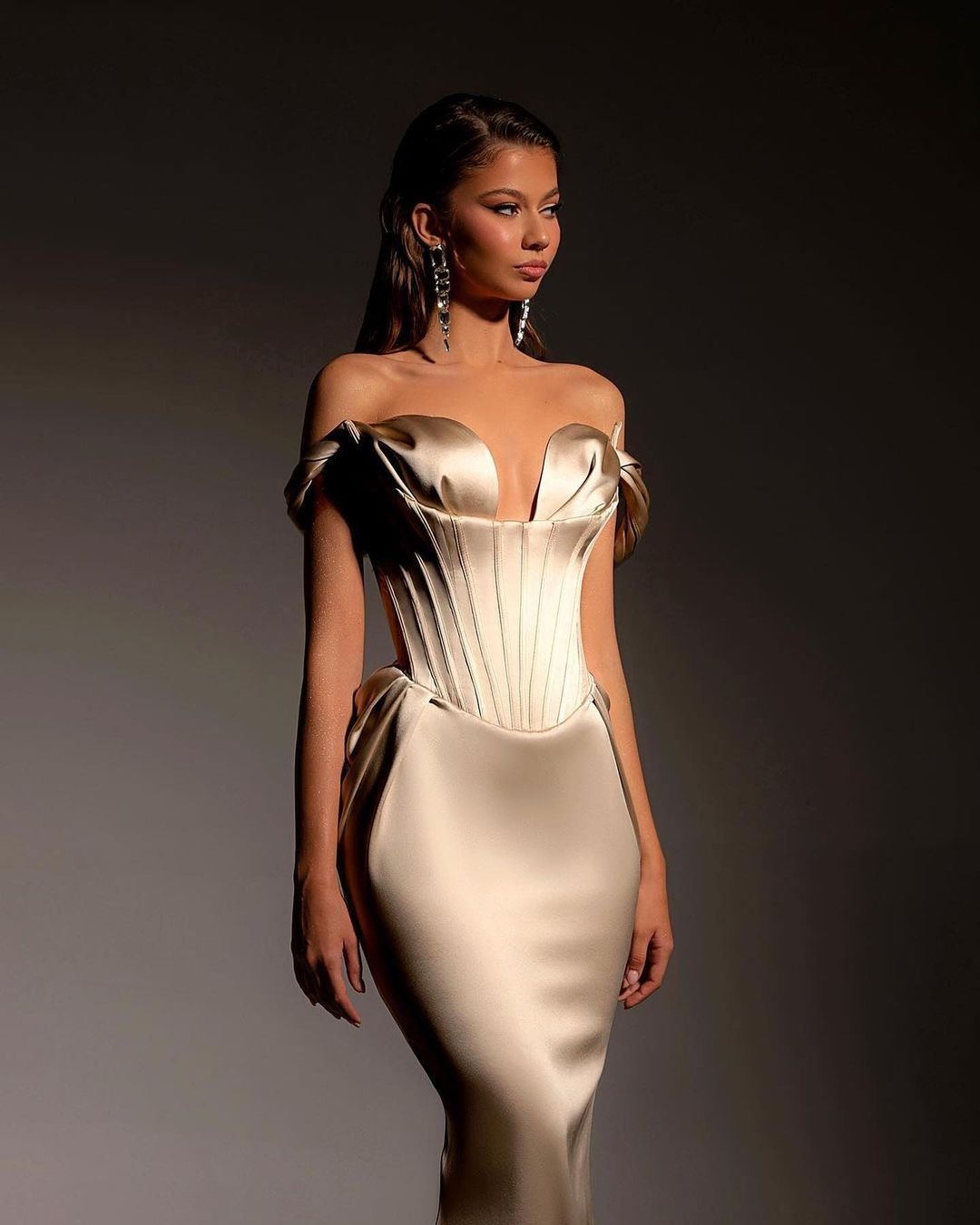 Off-the-Shoulder Gold Mermaid Prom Dress with Vintage Flair | Ballbella