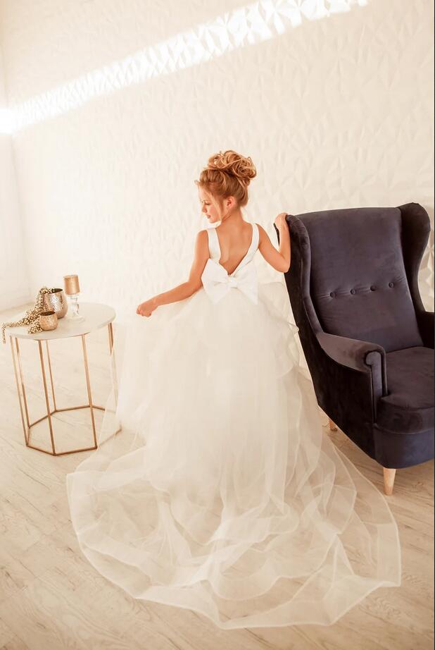 A-line Sleeveless Flower Girl Dresses with Tulle and Appliques - Simple Jewel