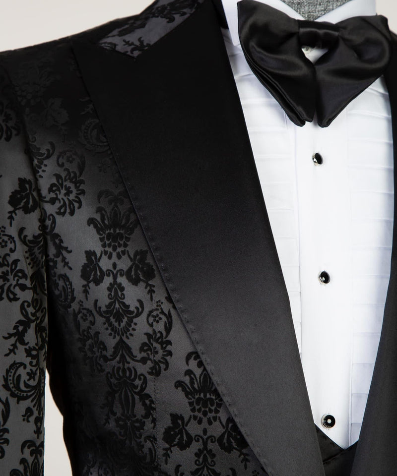 Edward Bespoke Men Suits - Black Jacquard Peaked Lapel Three Pieces