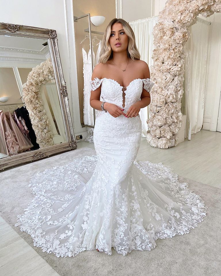 Gorgeous Off-the-shoulder Backless Long Mermaid Wedding Dress with Lace