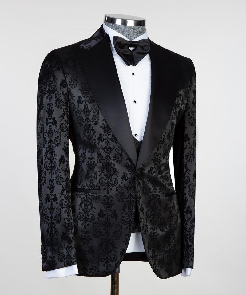 Edward Bespoke Men Suits - Black Jacquard Peaked Lapel Three Pieces