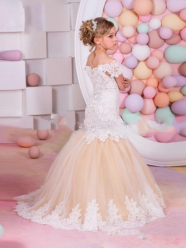 Lace Tulle Cap Sleeve Boat Neck Flower Girl Dress with Appliques Splicing