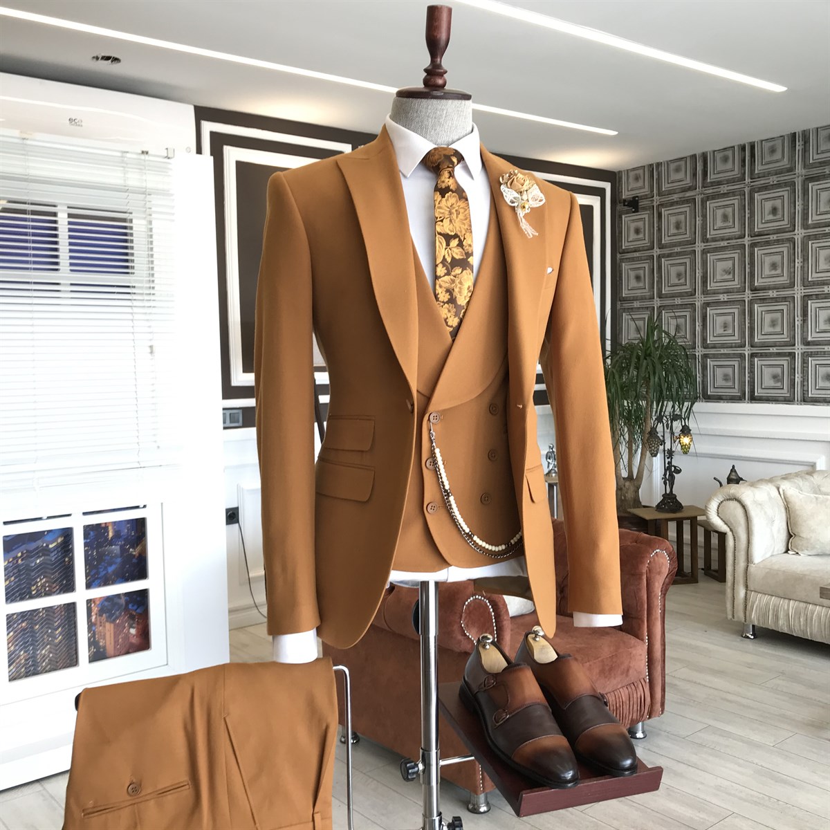 Gentle Double Breasted Prom Outfit for Men - Orange Peaked Lapel