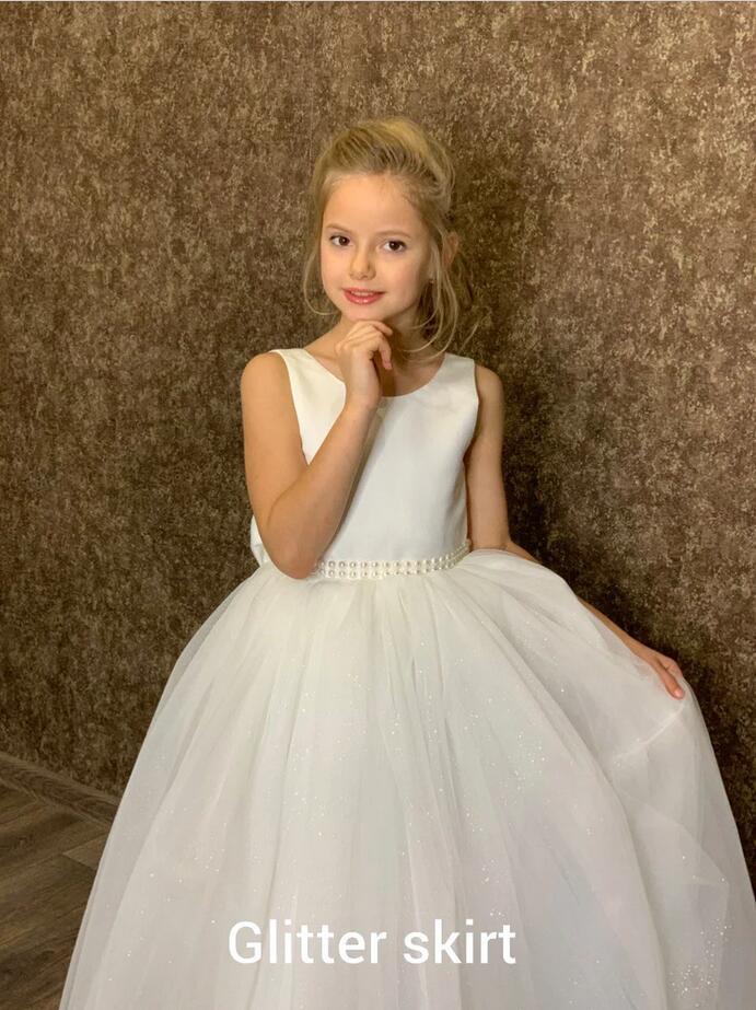 A-line Sleeveless Flower Girl Dresses with Tulle and Appliques - Simple Jewel