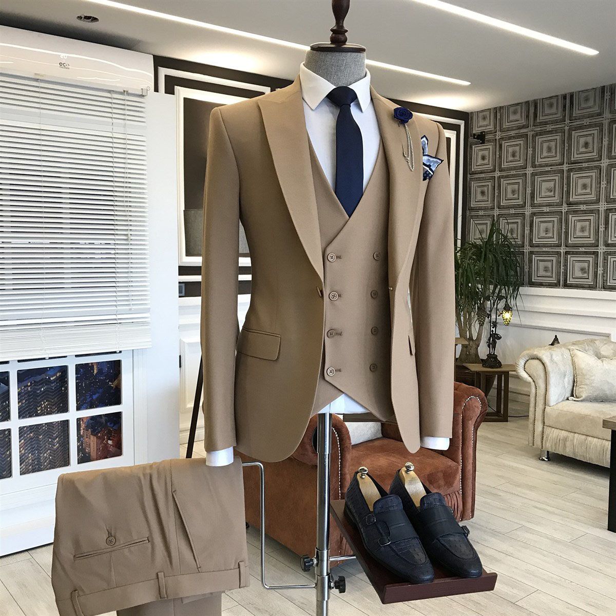 Simple & Stylish 3-Piece Brown Wedding Suit with Peaked Lapel
