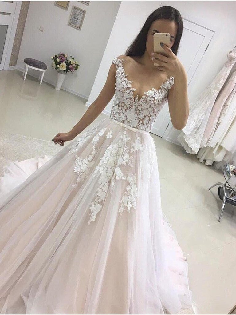 Gorgeous A-line Sweetheart Princess Wedding Dress With Tulle Lace