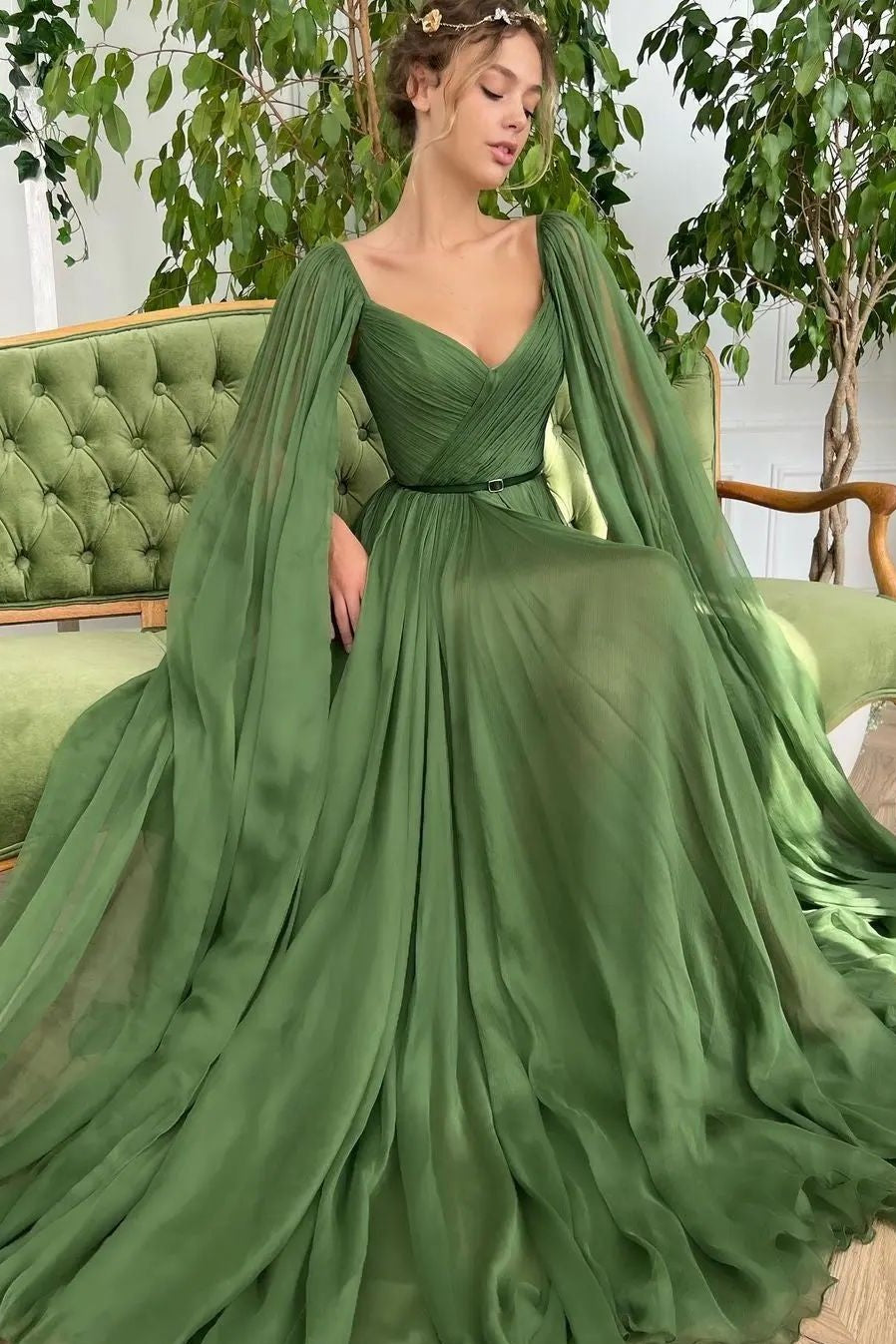 Newest Green Long-Sleeve Tulle Prom Dress with Belt | Ballbella