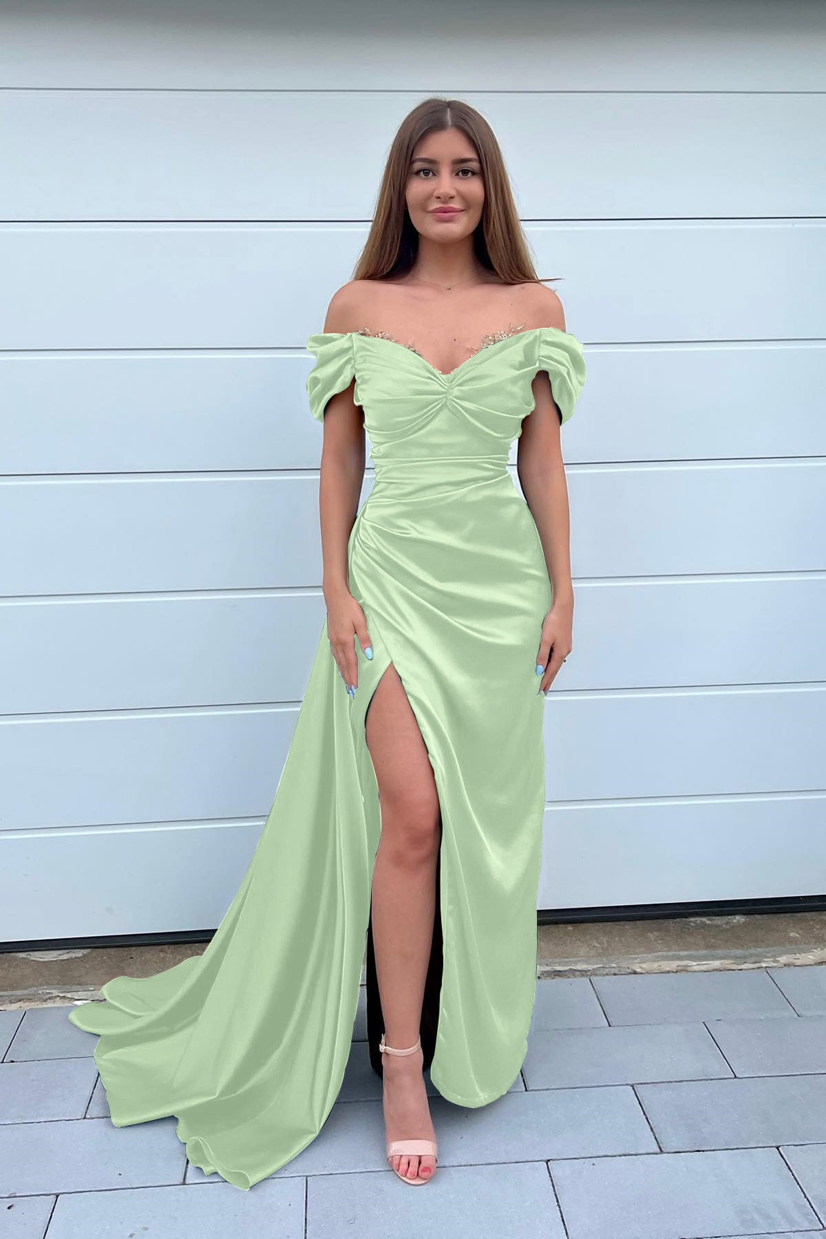 Sweetheart Dark Green Mermaid Prom Dress with Front Split and Off-the-Shoulder Beadings | Ballbella