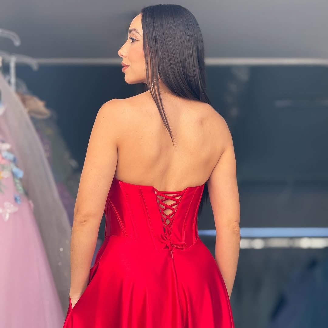 Simple Red Satin Sleeveless Strapless Sweetheart Pleated Prom Dress with Split | Ballbella