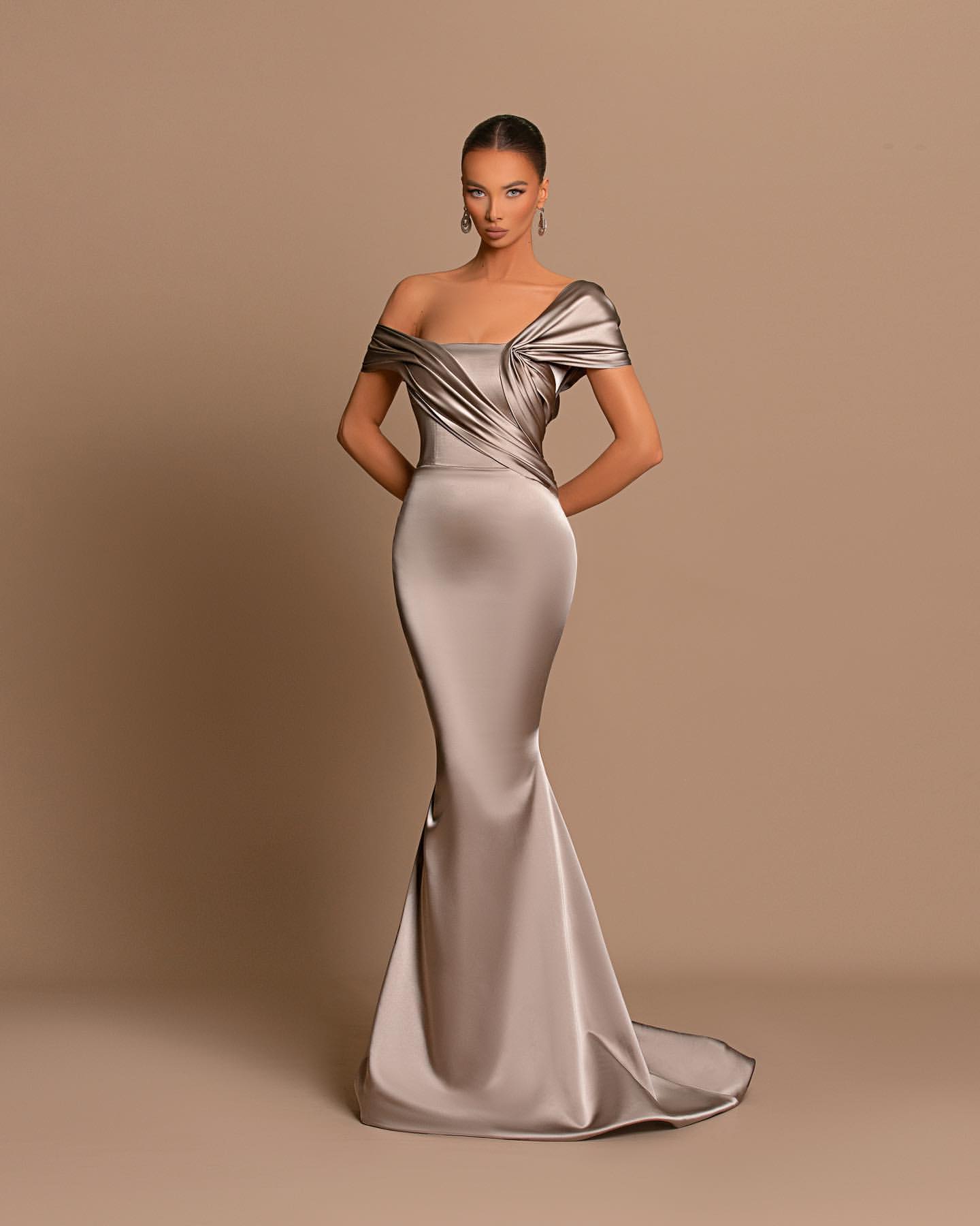Unique Off-the-Shoulder Mermaid Evening Dress with Elegant Design | Ballbella