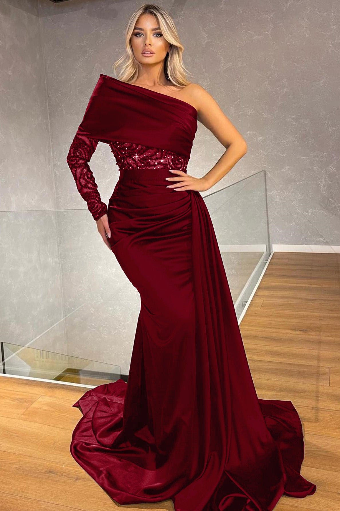 Sexy Black One-Shoulder Long-Sleeve Mermaid Evening Dress with Sequins and Ruffles | Ballbella