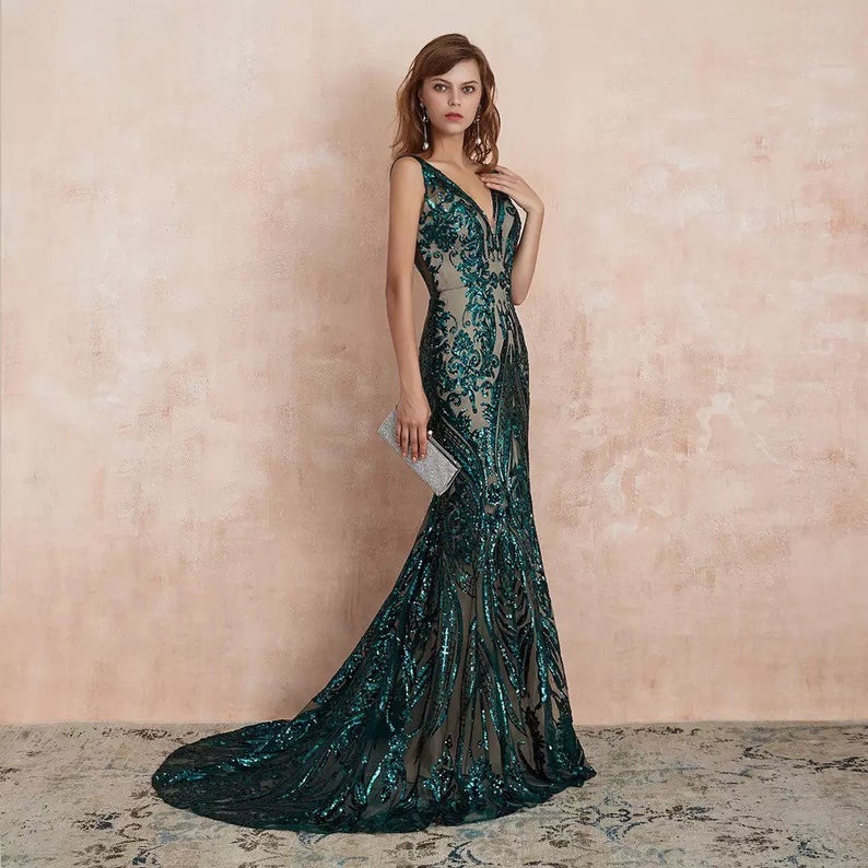 Dark Green V-Neck Sleeveless Evening Dress Mermaid with Sequins
