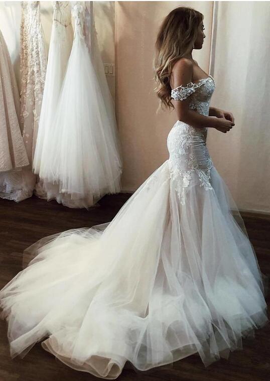 Charming Sweetheart Off-the-Shoulder Mermaid Wedding Dress With Tulle