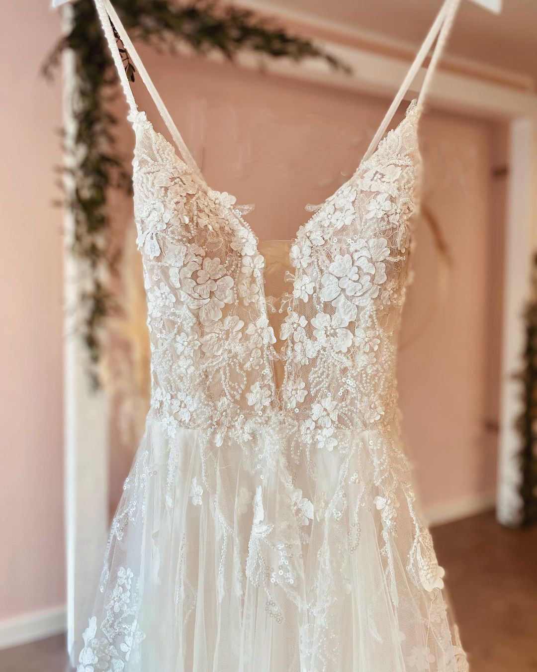 Long A-line Deep V-neck Spaghetti-Straps Backless Wedding Dress with Lace Tulle
