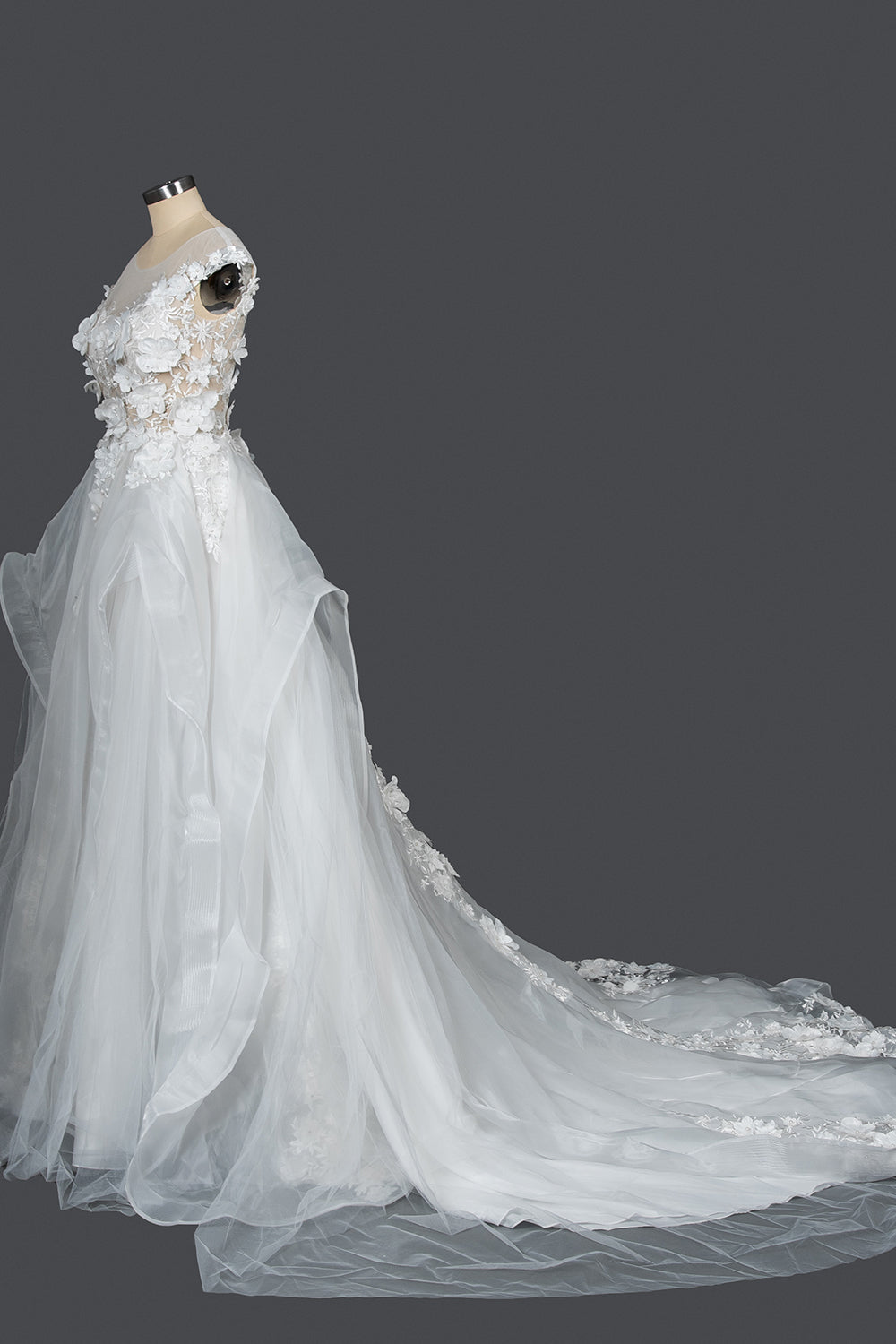 Cap Sleeve Jewel Ball Gown Wedding Dress with Floral Appliques