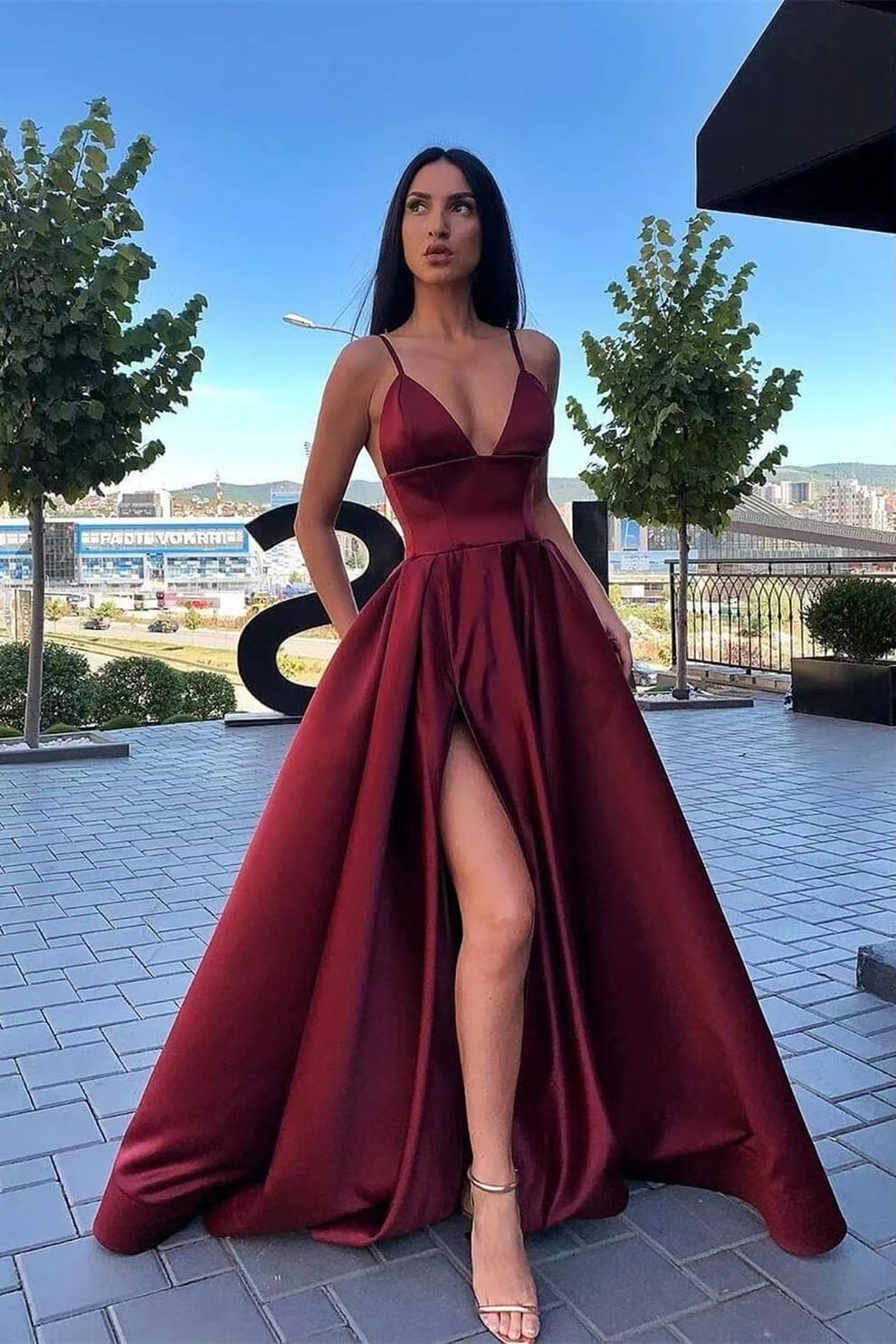 Elegant Pockets A Line Evening Dress with Split Spaghetti-Straps
