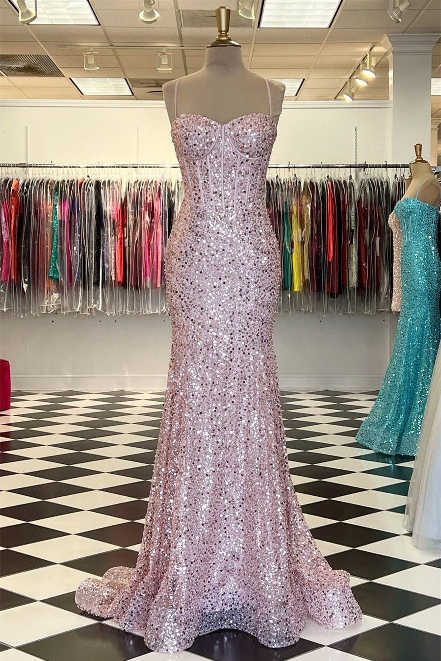 Glamorous Sweetheart Mermaid Prom Dress with Sequins and Spaghetti-Straps
