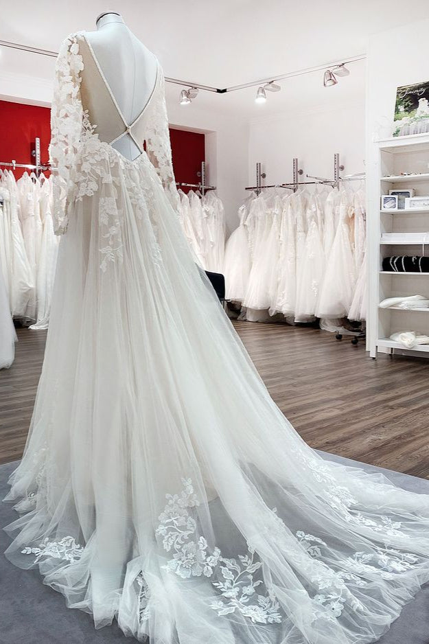 Ivory A-line Lace Open Back Wedding Dress with Tulle Appliques