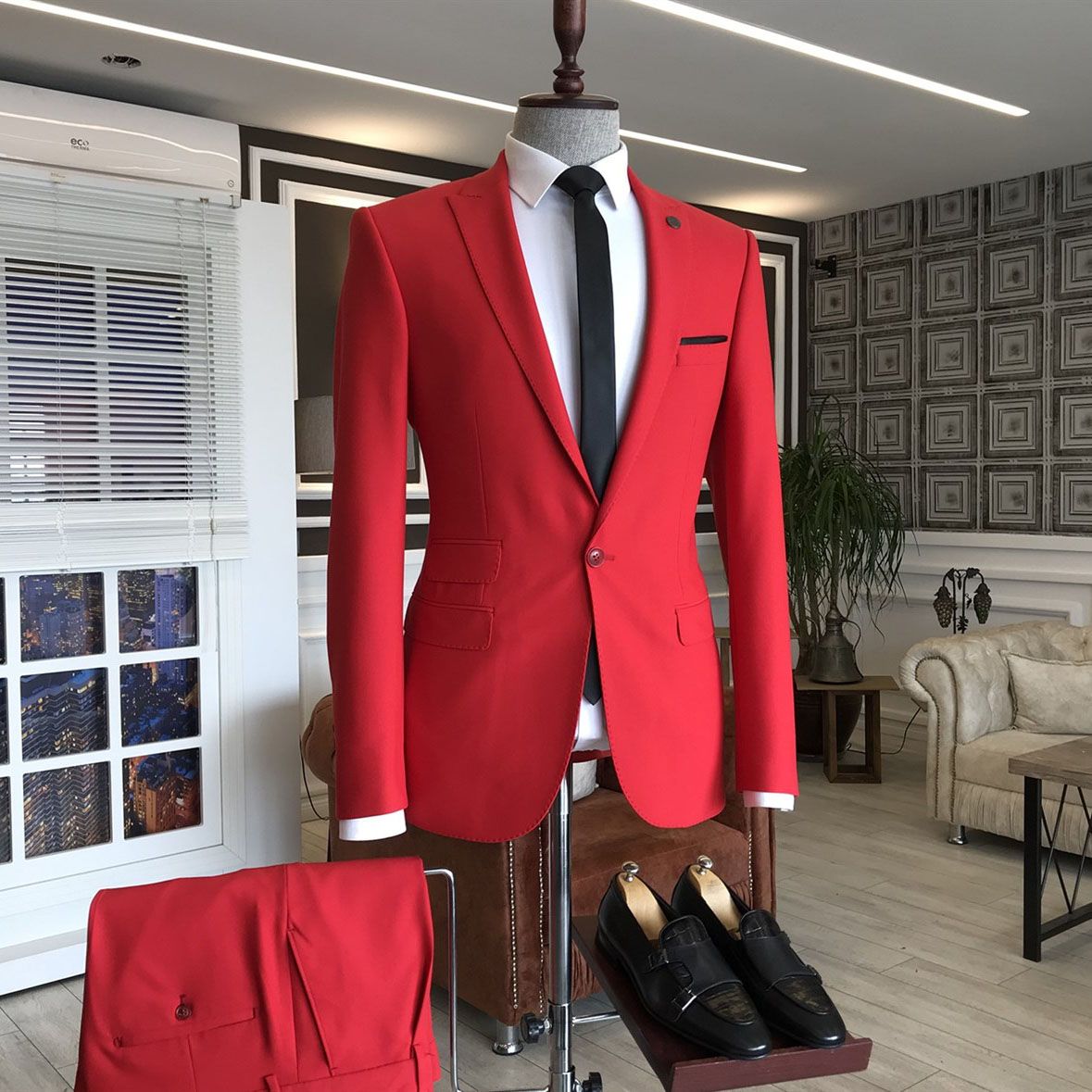 Red Formal Dinner Suit - Best Fit for Prom & Peaked Lapel