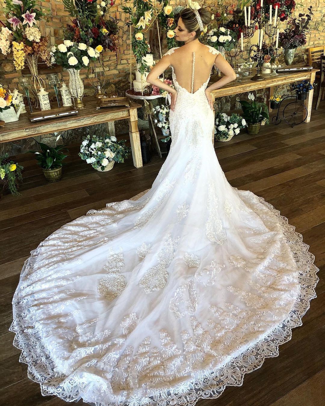 Charming Long Mermaid Sweetheart Wedding Dress with Cap Sleeves Lace