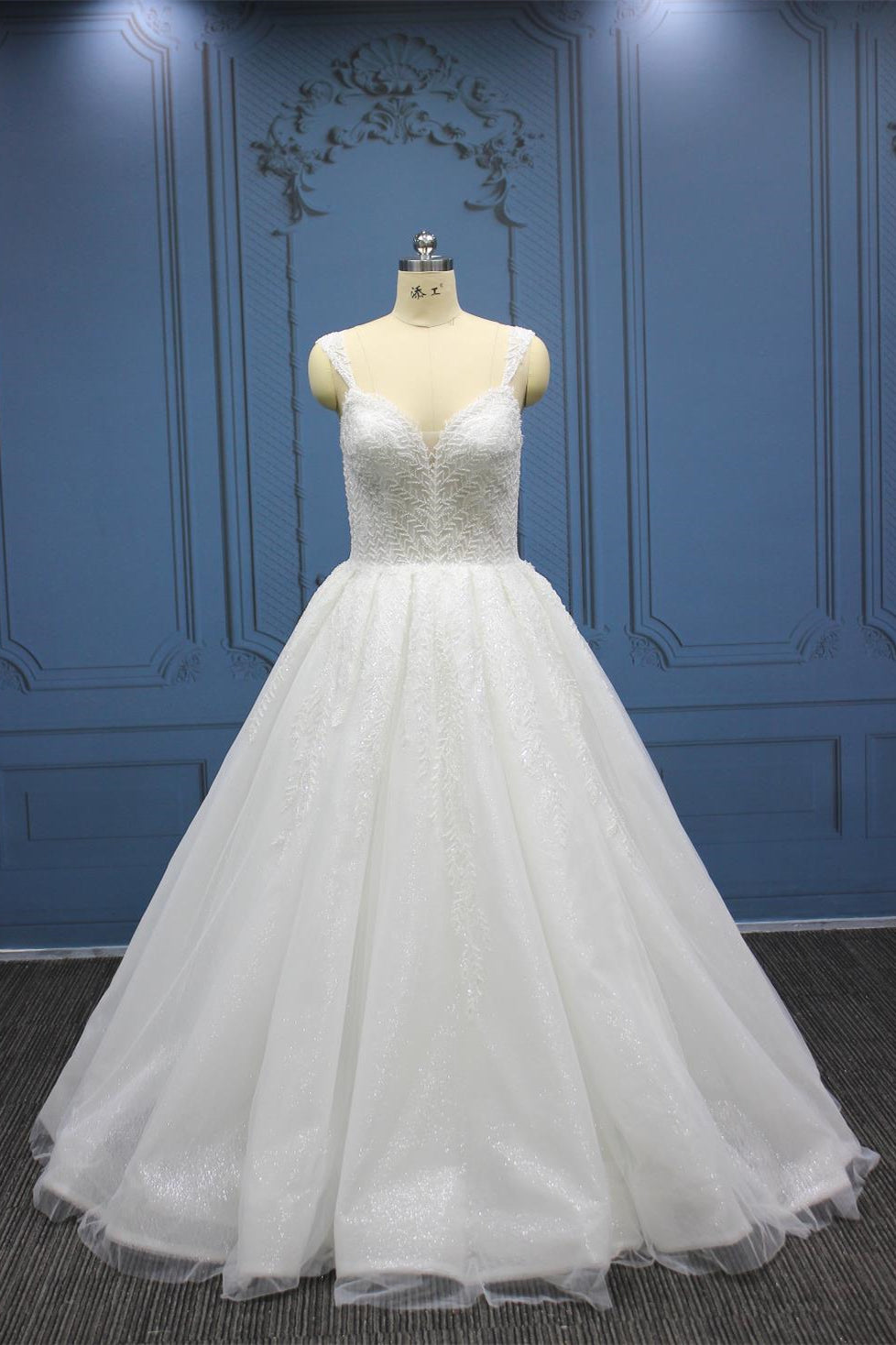 White A Line Sweetheart Wedding Dress with Flash Powder Appliques and Open Back