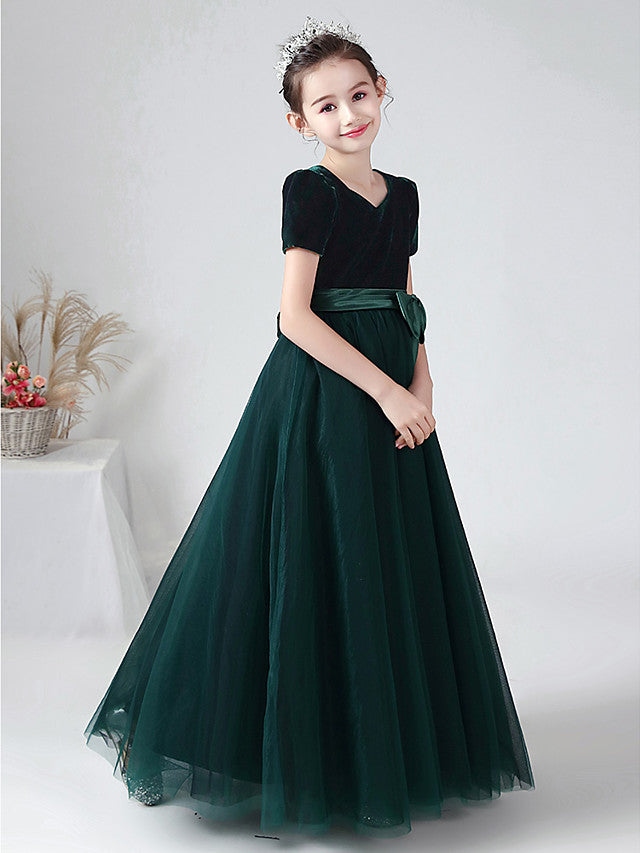 Ball Gown Short Sleeve Bateau Neck Flower Girl Dress with Tulle and Velvet Bow