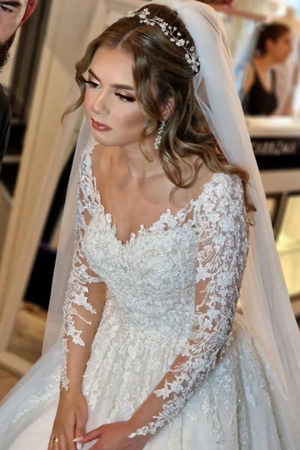 A-line V-neck Long Sleeve Lace Wedding Dress in Gorgeous White