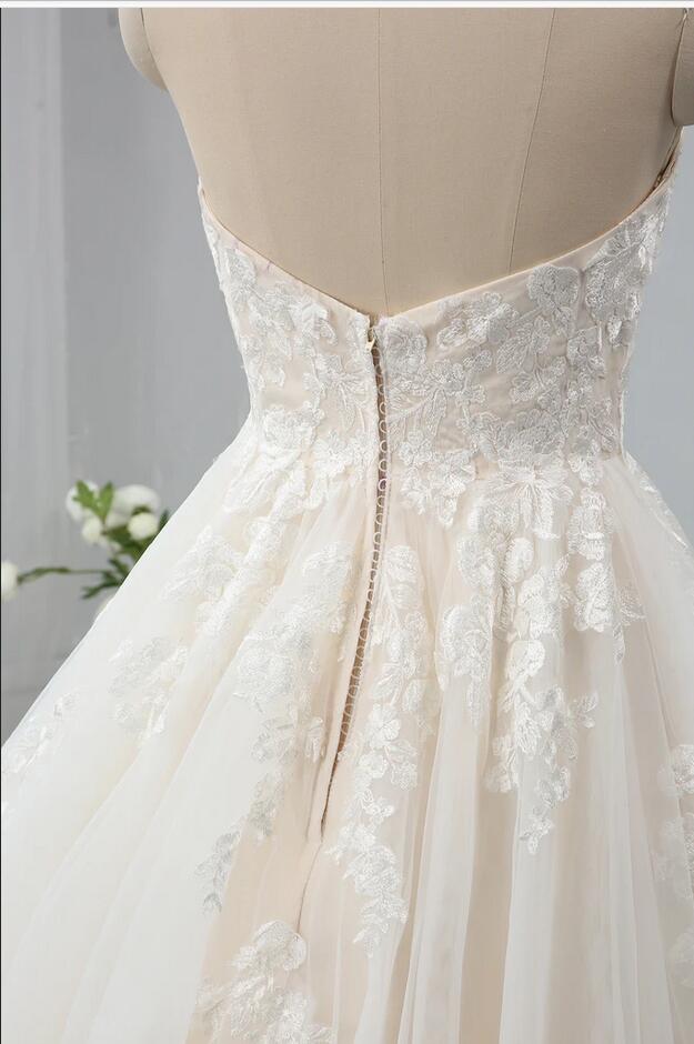 A-Line Wedding Dress With Lace Appliques and Tulle Sweetheart Backless Floor-length Elegance