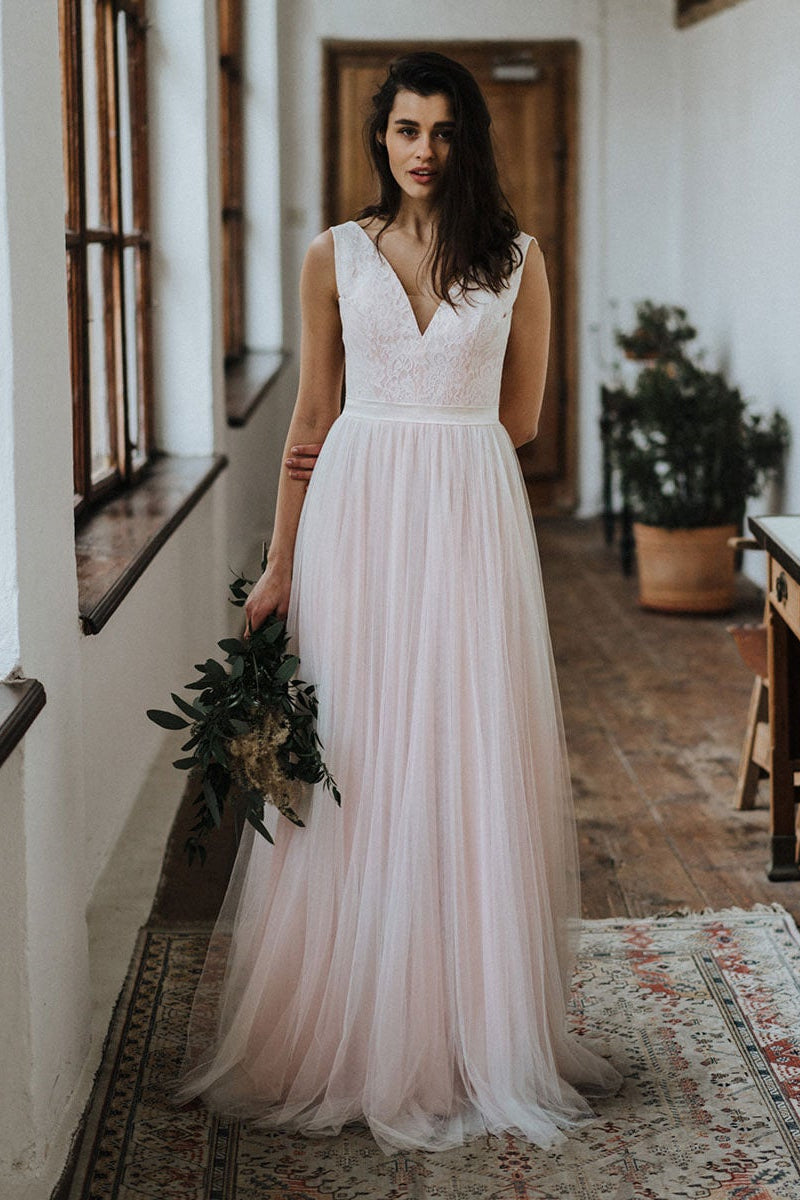 Beautiful Lace Open Back Wedding Dress for the Beach