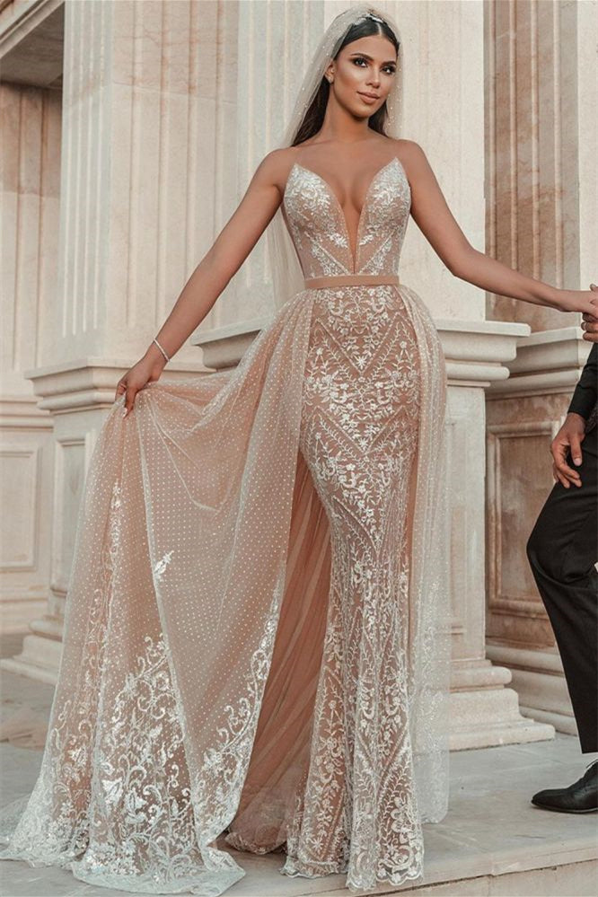Gorgeous Mermaid Wedding Dress with Spaghetti-Strap Applique Ruffles