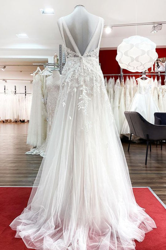 Long A-line Sleeveless Tulle Wedding Dress with Lace Appliques