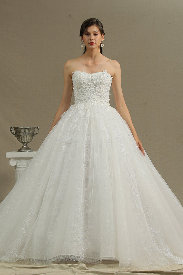 Beautiful Off The Shoulder Sweetheart Ball Gown Wedding Dress With Appliques