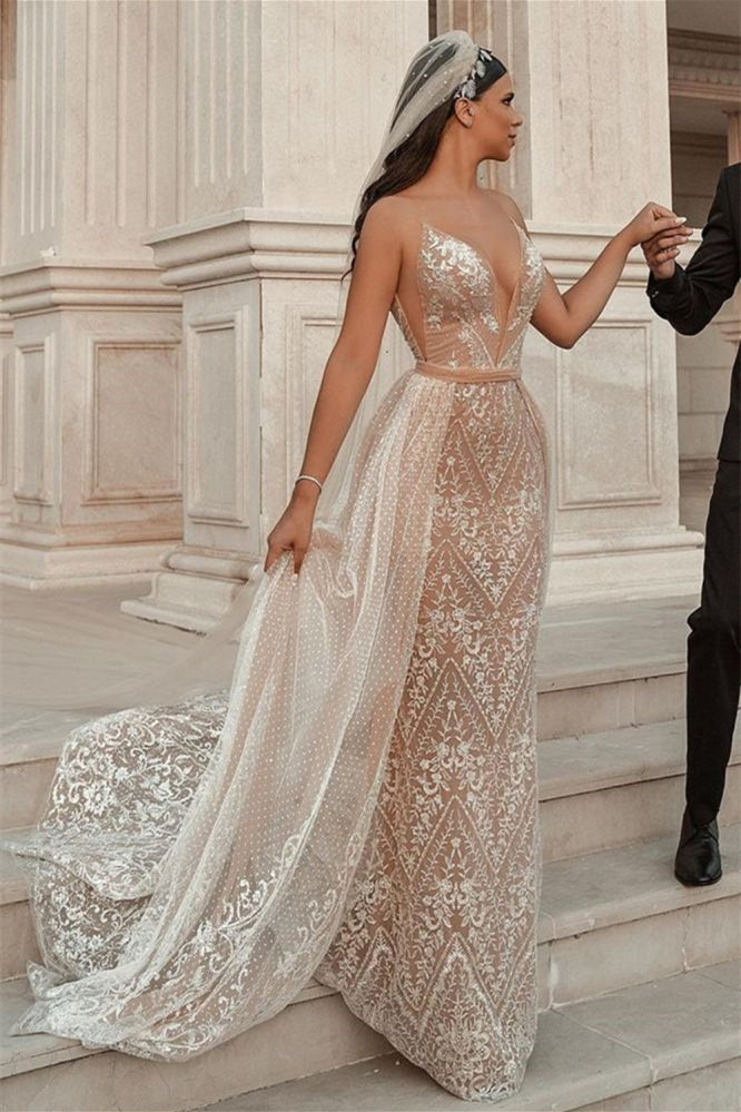 Gorgeous Mermaid Wedding Dress with Spaghetti-Strap Applique Ruffles