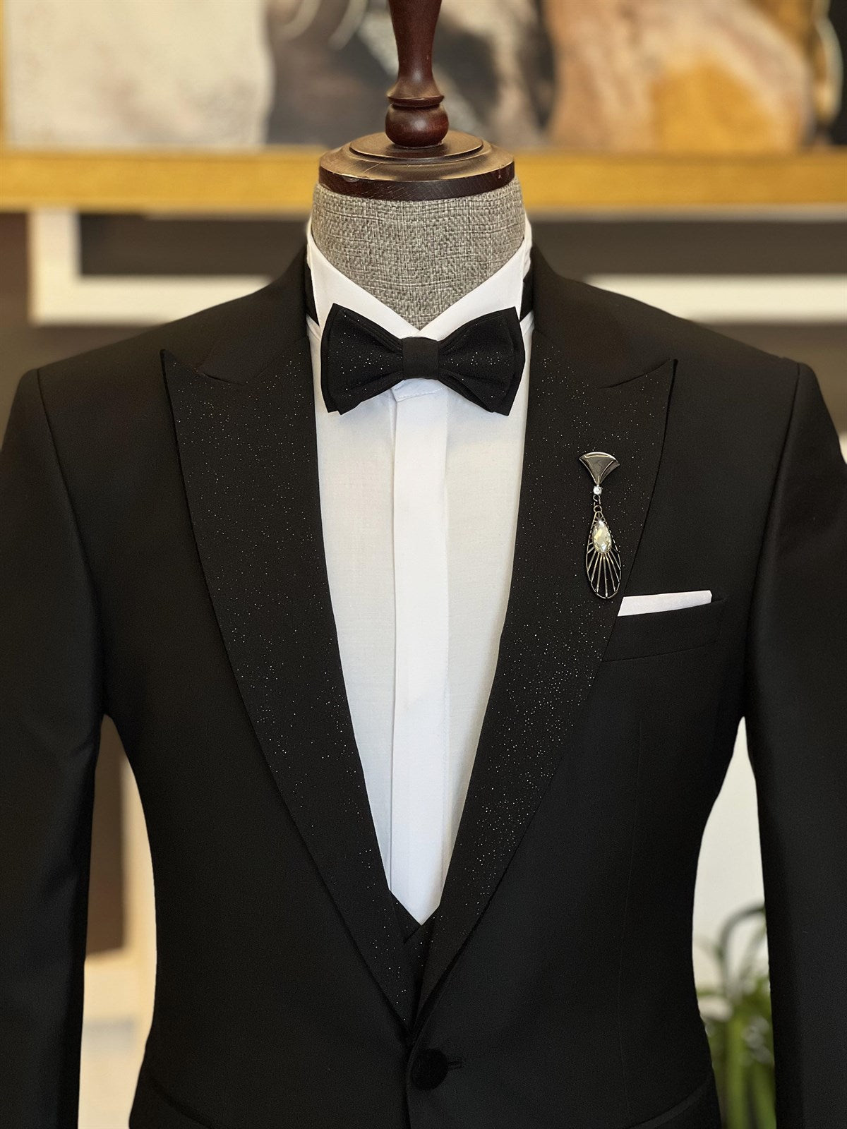 Chic Black Sparkle Peaked Lapel Three Pieces Wedding Men Suits by Carlton