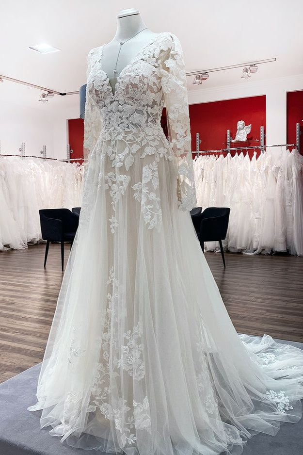 Ivory A-line Lace Open Back Wedding Dress with Tulle Appliques