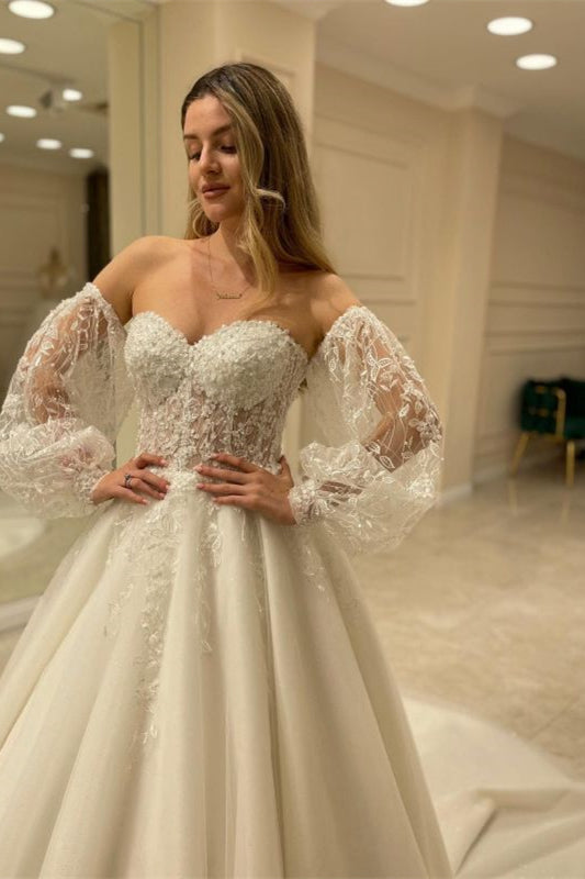 Lace Sweetheart Tulle Wedding Dress with Bubble Sleeves