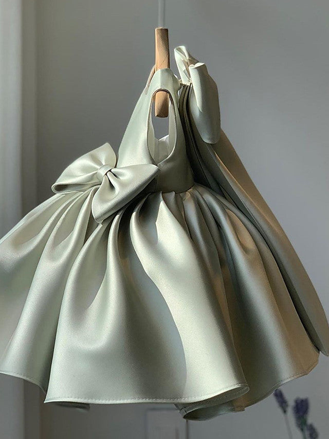 Satin Ball Gown Sleeveless Square Neck Flower Girl Dress With Bow Pleats