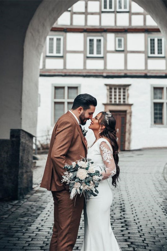 Mermaid V Neck Lace Wedding Dress with Long Sleeves