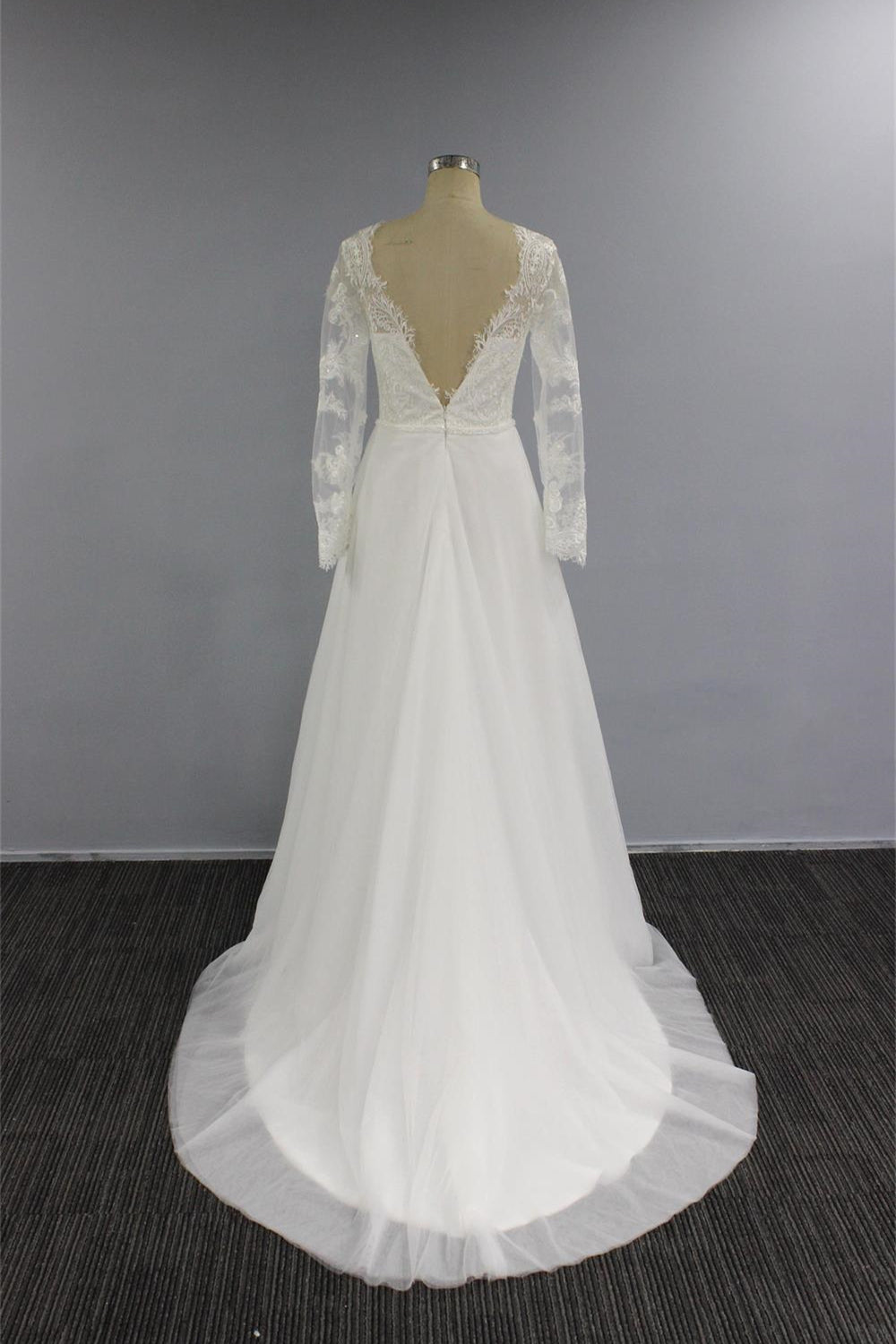 White A Line Long Sleeves Tulle Wedding Dress with Chiffon V Neck and Appliques
