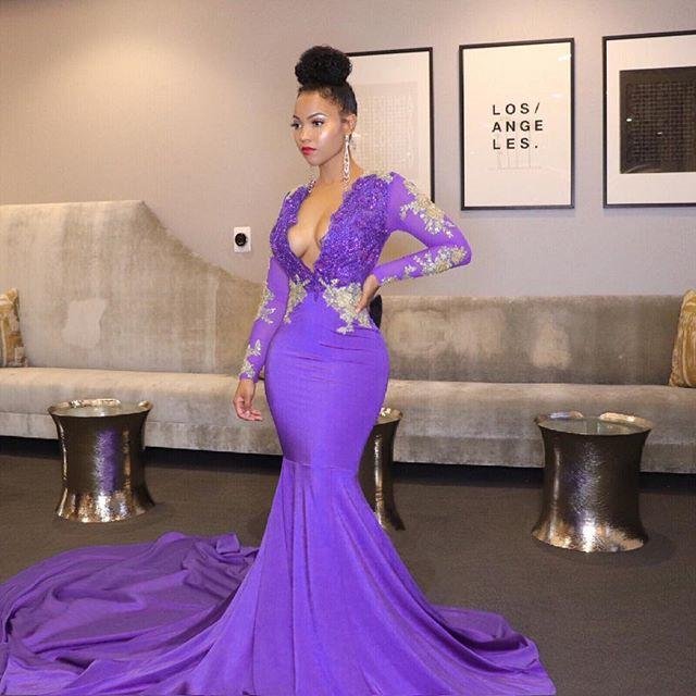Mermaid Long Sleeve V-Neck Prom Dress with Lace Appliques