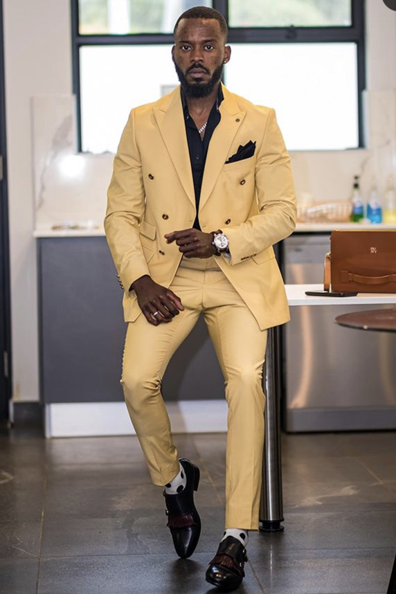 Glamorous Yandel Yellow Peaked Lapel Groom Suits with Double Breasted